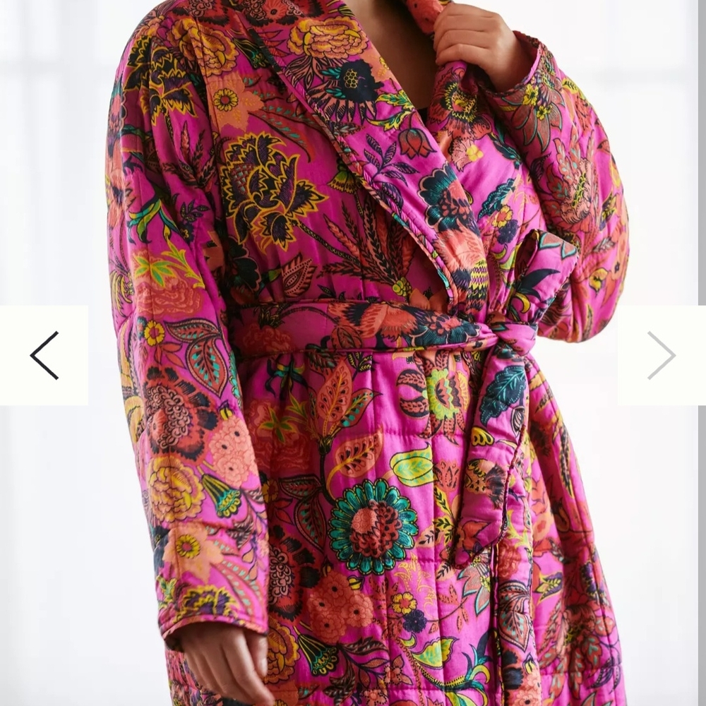 Floral Pink Robe - Picture 2 of 6